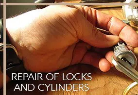 San Diego General Locksmith San Diego, CA 619-824-3190 San Diego General Locksmith San Diego, CA 619-824-3190 - locks-and-cylinders